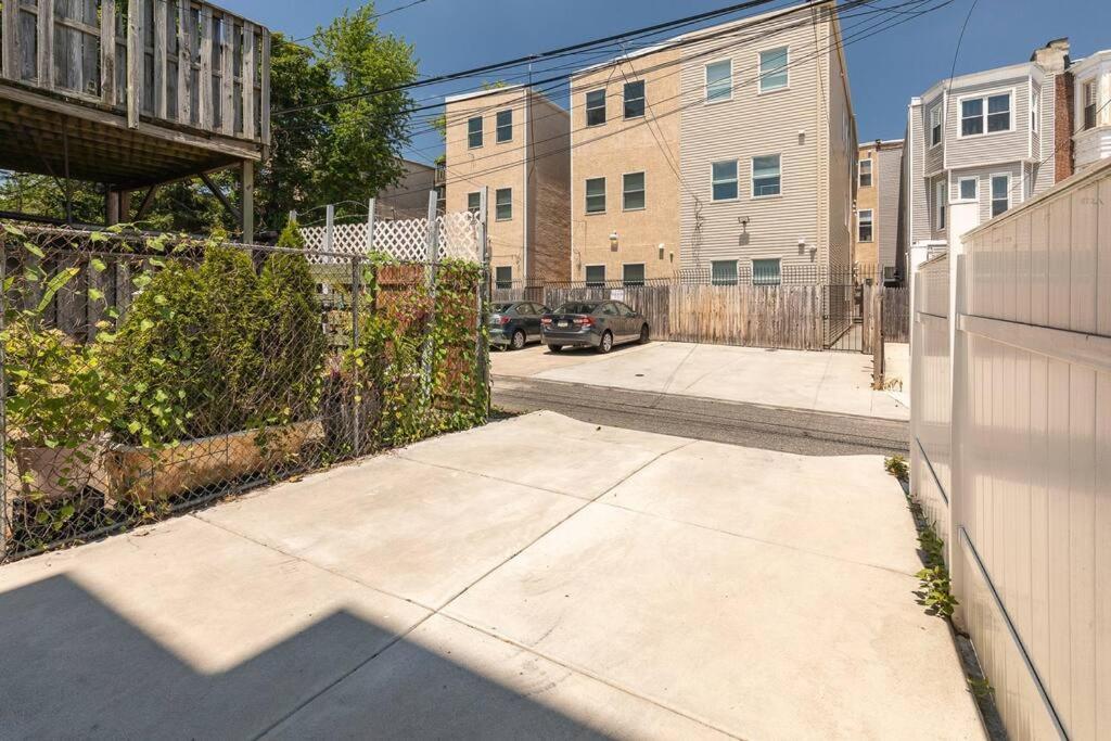 Trendy Fairmount Gem-5 Star Location, Roof Deck, Parking, Gr8 For Families Lägenhet Philadelphia Exteriör bild